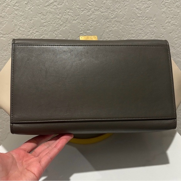Celine Trapeze Leather Hand Bag - Picture 9 of 15